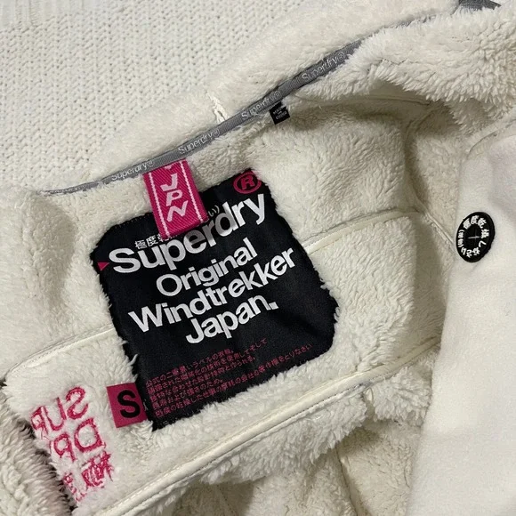 Superdry S Hooded Winter Windtreker Gray Pink Jacket - Picture 7 of 13